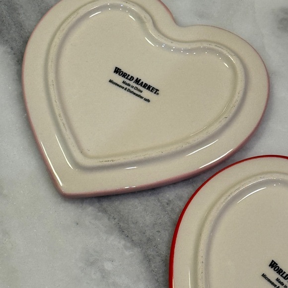 World Market Set of 2 Ceramic Heart Coasters Or Trivet - Picture 5 of 5